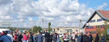 Родители, учителя и дети против "дистанционки": жители Одесской области перекрыли трассу