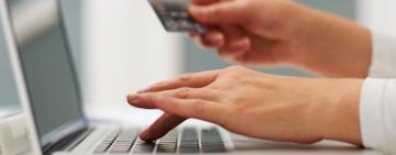 "Укрзалізниця" дозволила купувати квитки у Viber та Telegram