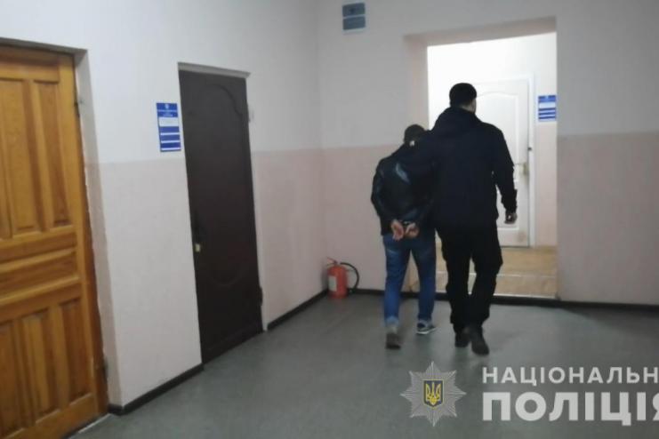В Одессе разоблачили мужчину, который систематически насиловал 7-летнюю падчерицу