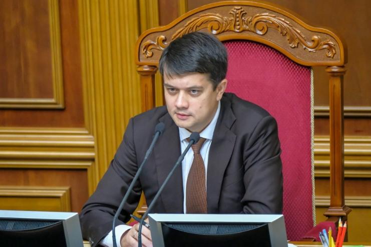 "Я помилився в людях" - Разумков заявив про припинення боротьби з порушеннями в Раді