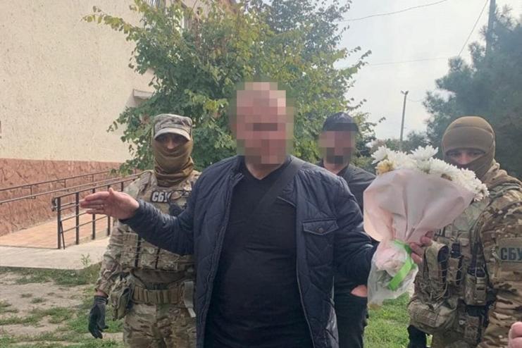 "Йшов святкувати, але прийшли спецпризначенці СБУ":  на Одещині викрили корупціонера
