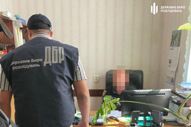В Одесской области пойдёт под суд полицейский, обещавший за взятку "договориться" с судьёй
