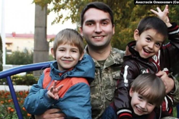 Історія учасника АТО, який після фронту усиновив трьох дітей з Одещини