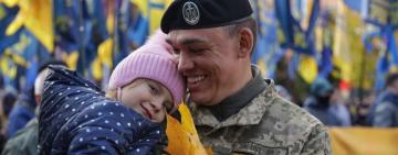 В Киеве прошёл Марш Нации: "Нацкорпус" устроил огненный перфоманс