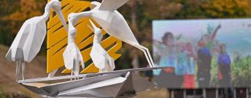 В Одесі з'явилася скульптура Лелеченьки – перша колаборація ДТЕК і сучасного українського мистецтва