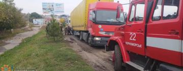 В Одесской области на ходу загорелся грузовик