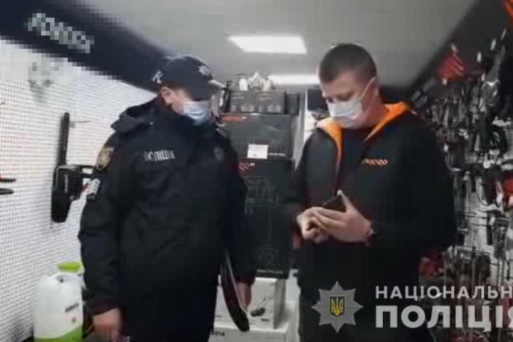 92 адміністративних матеріали склали правоохоронці Одещини на порушників карантинних норм 