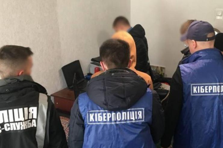 Продавав фейкову Дію школярам по 100 грн: поліція менше ніж за день знайшла розробника
