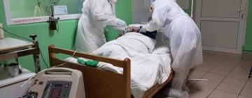 "Не зволікайте, не втрачайте час - провакцинуйтесь!  Захистіть себе і своїх рідних!" - закликають татарбунарські медики