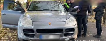 На Одещині чоловік вимагав в односельця сім тисяч доларів