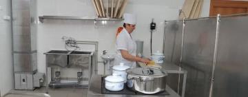 В 10 одесских садиках у работников столовых выявили опасную бактерию