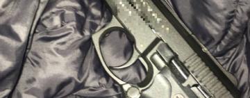 Одессит закрыл женщин в квартире и устроил стрельбу, будучи "под кайфом"