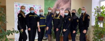 10 сотрудниц ГСЧС в Одесской области стали донорами крови