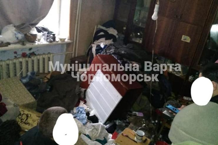 ЖИТЕЛЬ ОДЕССКОЙ ОБЛАСТИ ПРОЖИЛ С ТРУПОМ 2 НЕДЕЛИ, А ПОТОМ СЖЁГ ТЕЛО 