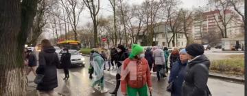 В Одессе медики перекрыли дорогу, требуя "ковидных" выплат