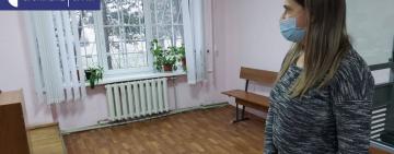 Суд отменил приказ об отстранении невакцинированной учительницы