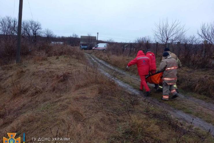 В Одесской области скорая не смогла доехать к пациенту из-за размытой дороги