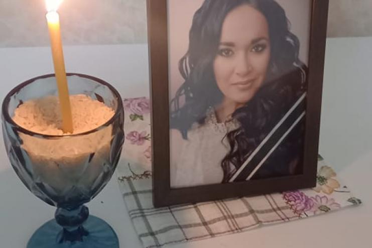 Муж винит в халатности врачей: в Одесской области на 7-м месяце беременности умерла молодая женщина