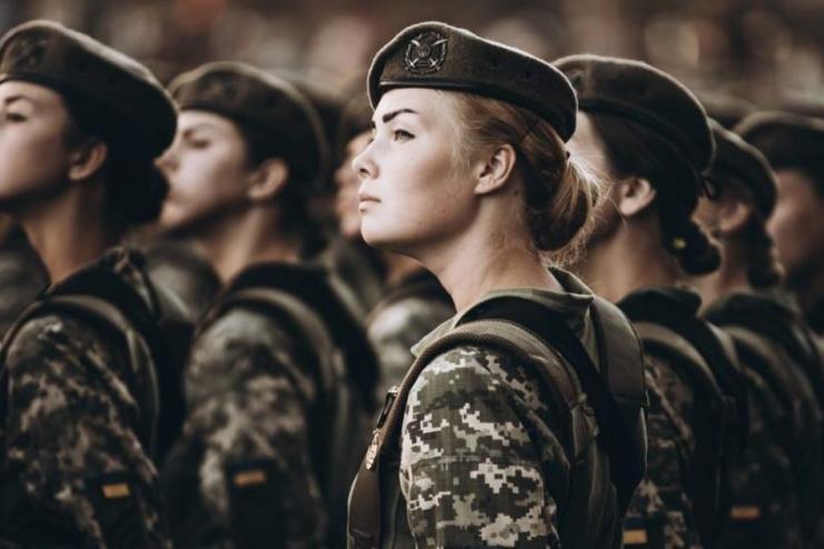 Какие штрафы ждут женщин, не ставших на воинский учет