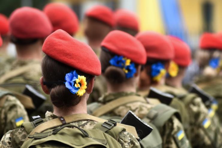 "Знущання над жінками»: петиція за скасування наказу Міноборони набрала необхідну кількість голосів 