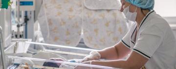 В Украине начнут закрывать родильные отделения