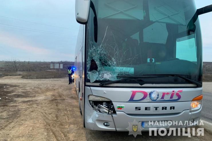 На трассе "Одесса-Рени" пассажирский автобус сбил насмерть пешехода
