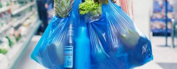 В Украине через несколько недель резко подорожают пакеты в супермаркетах: сколько заплатим