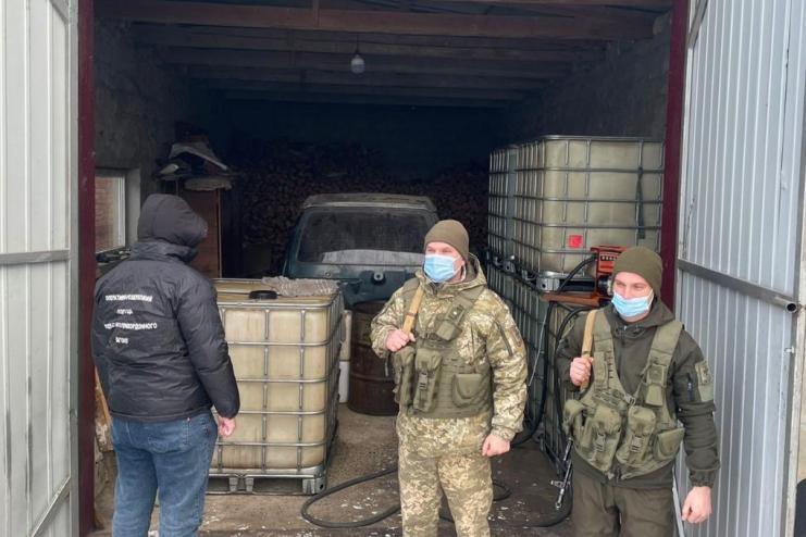 В Одесской области обнаружили нелегальную АЗС (видео)