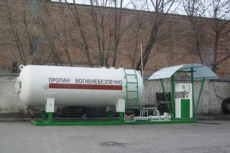 НЕВЫГОДНО: "Укравтотогаз" закрывает все свои АЗС