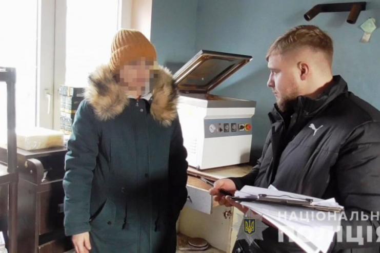 "Семейный бизнес": супруги из Одессы расфасовывали и продавали фальсификат кофе известных брендов
