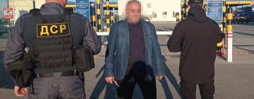 Одеські поліцейські примусово видворили за межі країни «кримінального авторитета» з санкційного списку РНБО