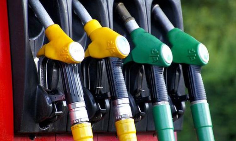 В Україні повернуть держрегулювання цін на паливо