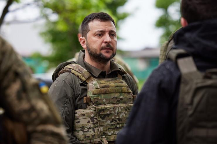 Зеленський пропонує прибрати панельні будинки по всій Україні