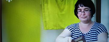 Він більше мені не потрібен: жителька Одещини порвала свій паспорт рф (відео)