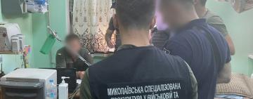 У Миколаєві на хабарі затримано командира автомобільної роти