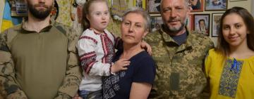 Багатодітна родина з Одещини захищає країну і допомагає армії