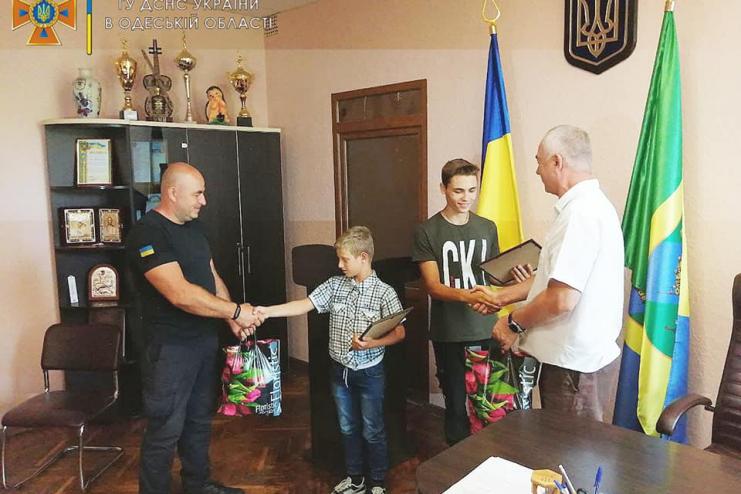 На Одещині двоє підлітків запобігли трагедії і врятували життя чоловіка