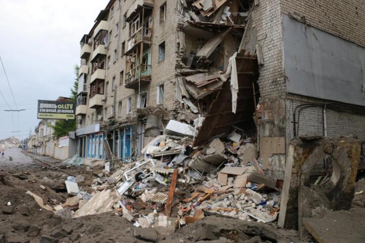 Трое погибших и более 30 раненых после утренних обстрелов в Харькове