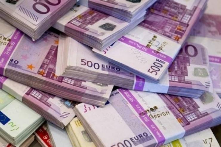 Рада ЄС остаточно схвалила транш макрофіну в 1 млрд євро для України