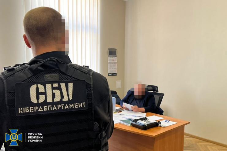 СБУ викрила масштабну корупційну схему у Держпродспоживслужбі: підозру отримали майже всі топ-керівники (відео)