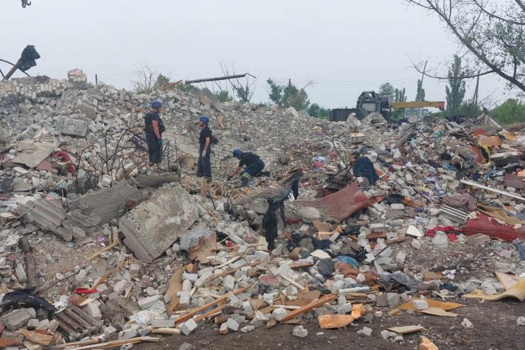 Рятувальники завершили розбір завалів багатоповерхівки у Часовому Яру