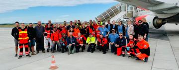 Дитину зі складними мінно-вибуховими пораненнями та ще 16 постраждалих українців доправили на лікування до Німеччини