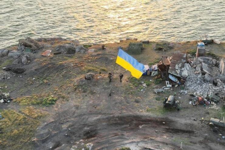 ОК "ПІВДЕНЬ": ворог намагався бомбити о.Зміїний
