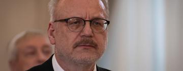 Президент Латвії схвалив позбавлення громадянства за підтримку воєнної агресії росіян в Україні