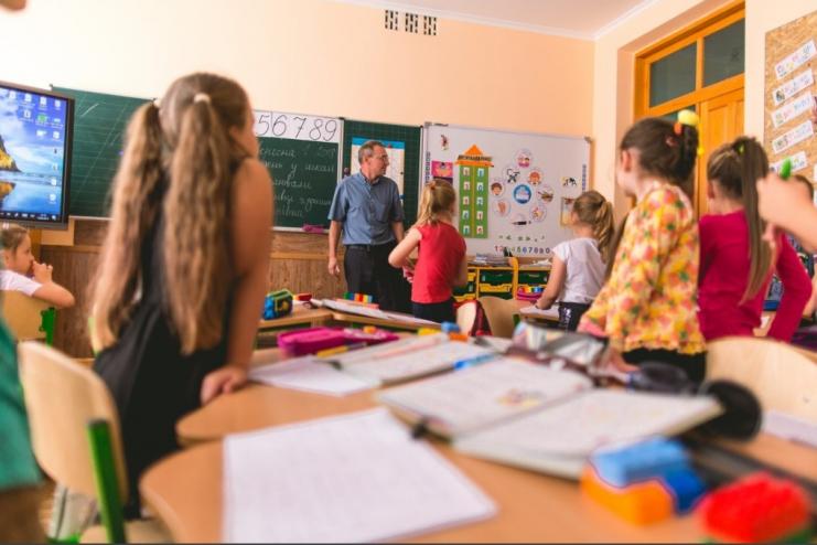 У с. Вишняки пройшли консультації з громадянами напередодні навчального року
