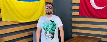 З перших днів війни: як турецький бізнесмен допомагає українцям