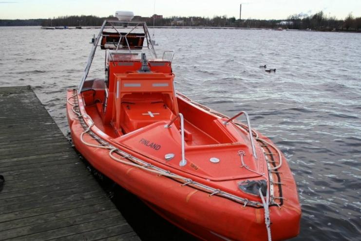 Одеська ДСНС отримала рятувальне судно від Закарпаття