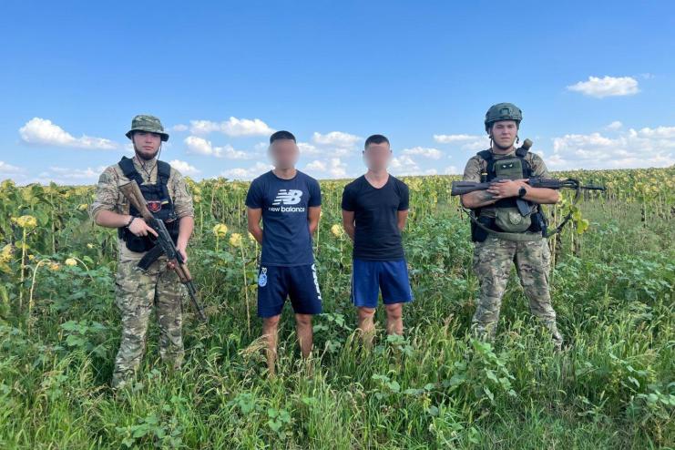 Прикордонники Ізмаїльського загону в Болградському районі  протягом однієї години здійснили два затримання порушників кордону 