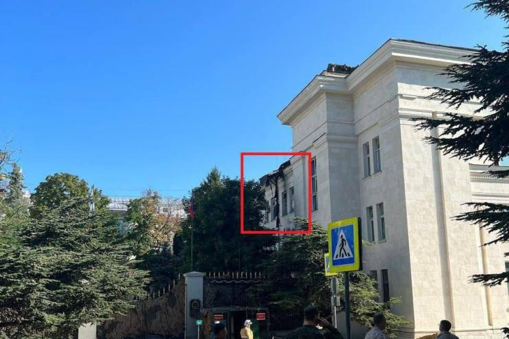 "Бавовняний" ранок у Криму