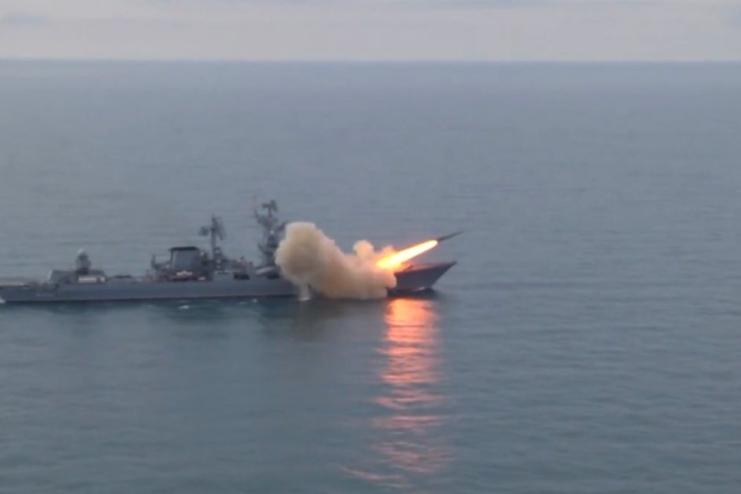 Росія тримає у Чорному морі чотири кораблі з 28 крилатими ракетами – ВМС